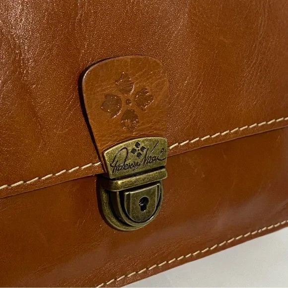 Patricia Nash Brown Leather Convertible Crossbody Clutch - Like New - Picture 3 of 15